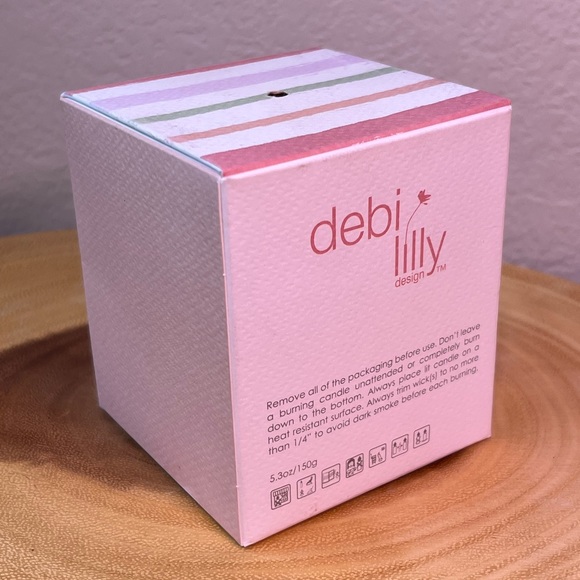 Debi Lilly Celebrate Confetti Cake Candle - Picture 4 of 5